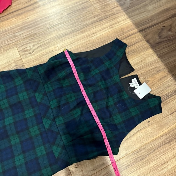NWT J. Crew Classic wool-blend suit dress in Black Watch plaid - Picture 6 of 8